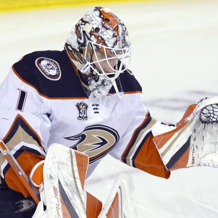 Ducks vs Maple Leafs Prediction: Best Bet is on the Under Tonight
