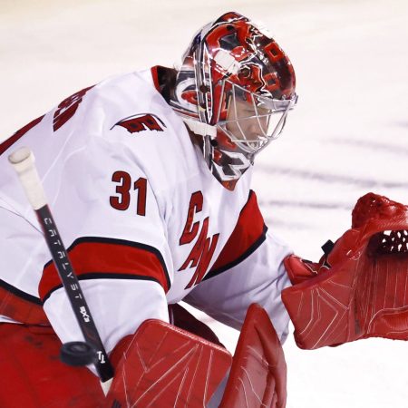 Unstoppable Hurricanes vs Panthers Game 5 Prediction: Bet 4 Units on Carolina ML (-105) at Coolbet