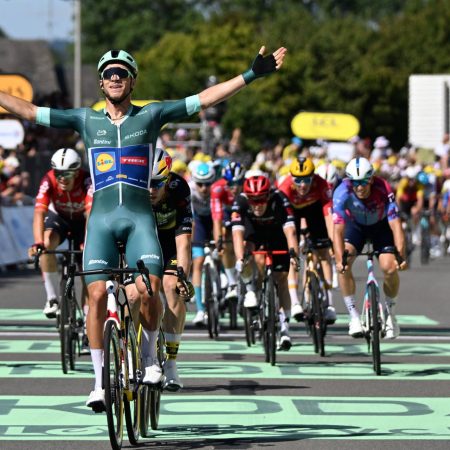 Tour de France 2025 Stage 9: Chinon to Châteauroux – Sprinters Eye Glory